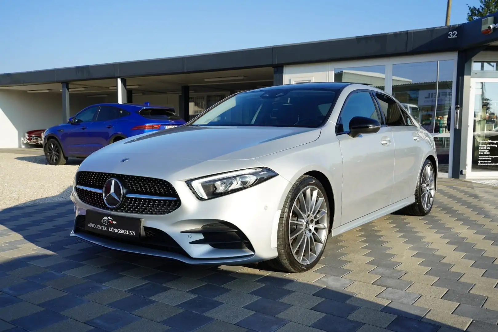Mercedes-Benz A 250 Lim.*AMG Line*Automatik*Navi*Pano*MBUX*LED Argent - 2