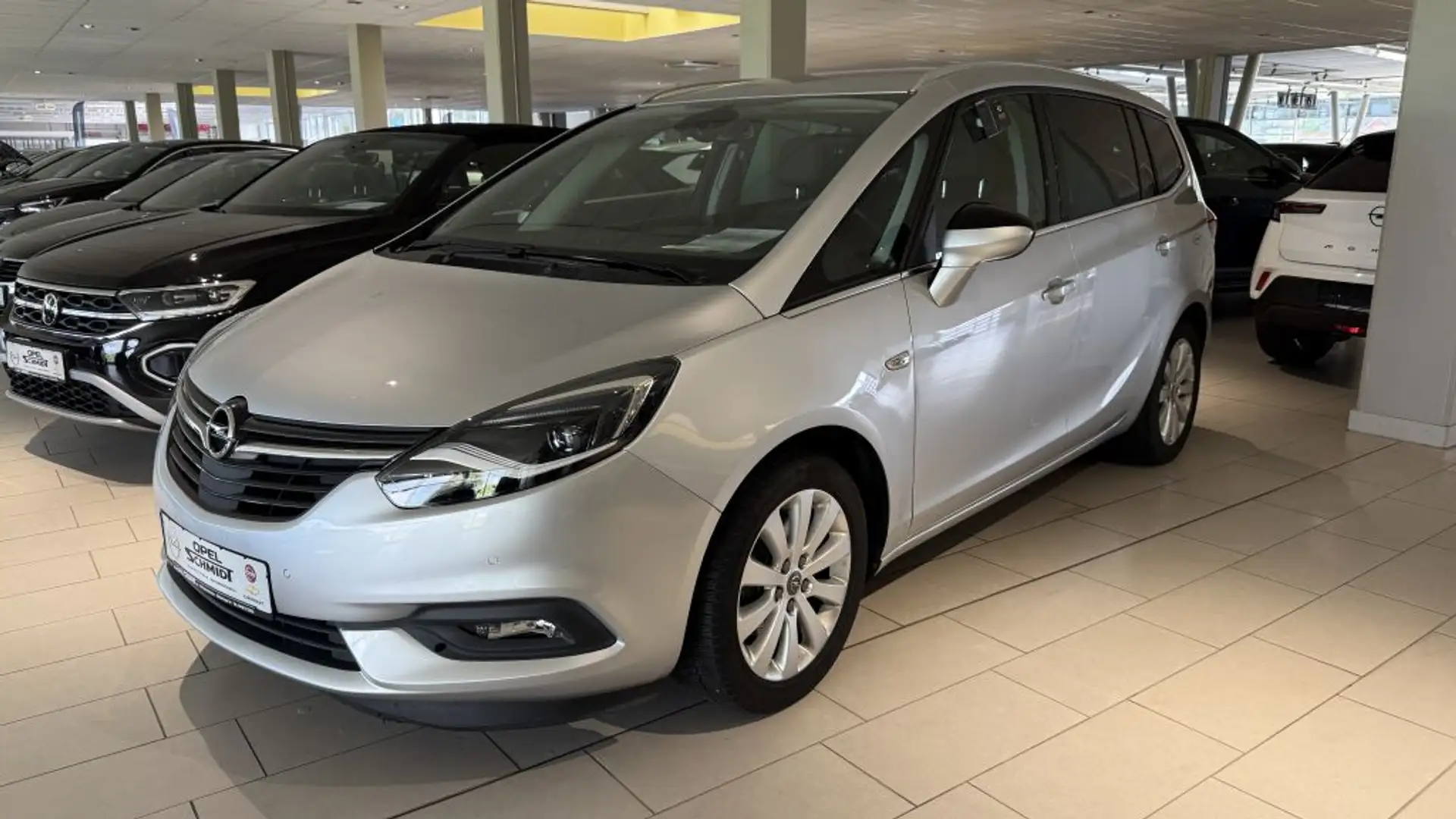 Opel Zafira Tourer 1.6 D Start/Stop Innovation Argintiu - 1