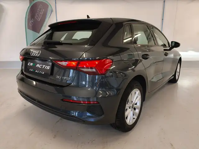 Audi A3 view 4