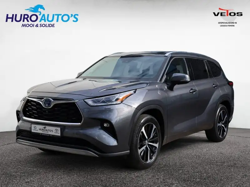 TOYOTA Highlander