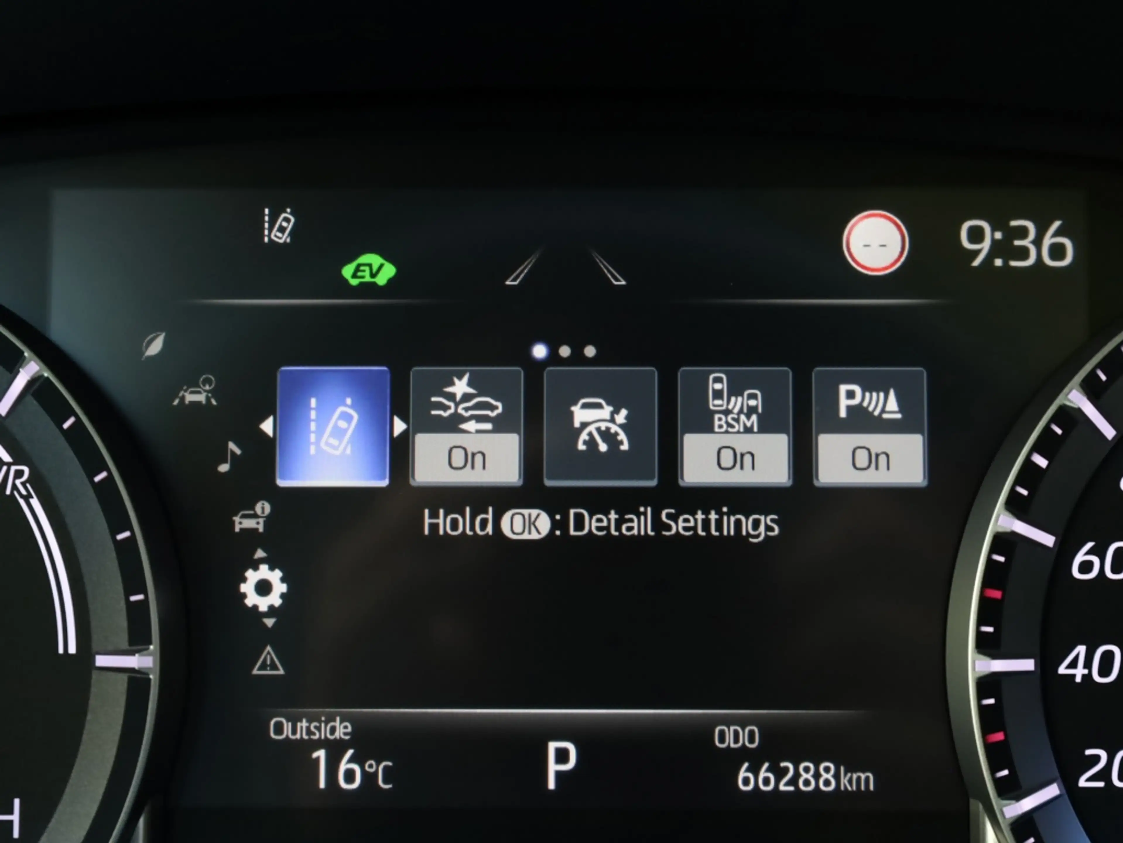 Toyota Highlander 2.5 AWD Hybrid Premium | Panoramadak | 360 Camera — photo 37