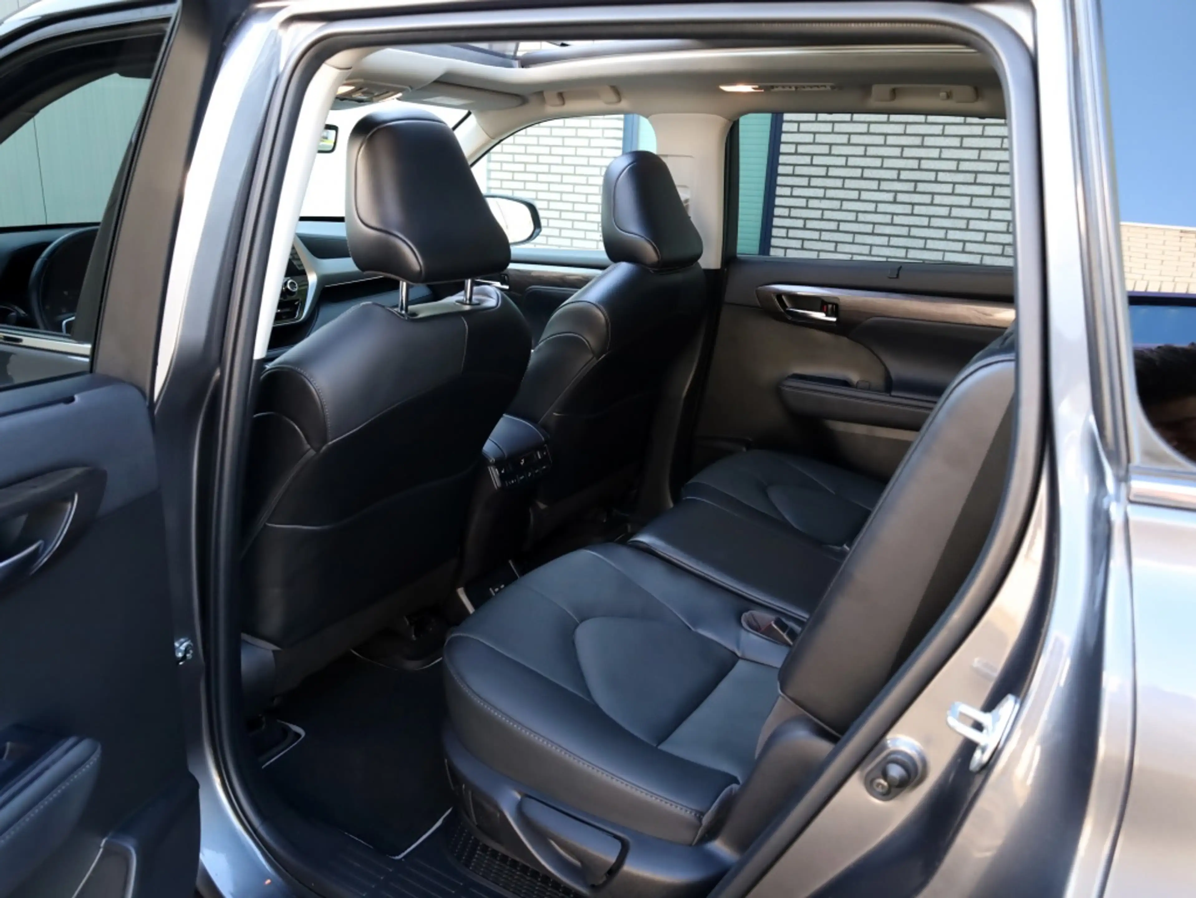 Toyota Highlander 2.5 AWD Hybrid Premium | Panoramadak | 360 Camera — photo 14