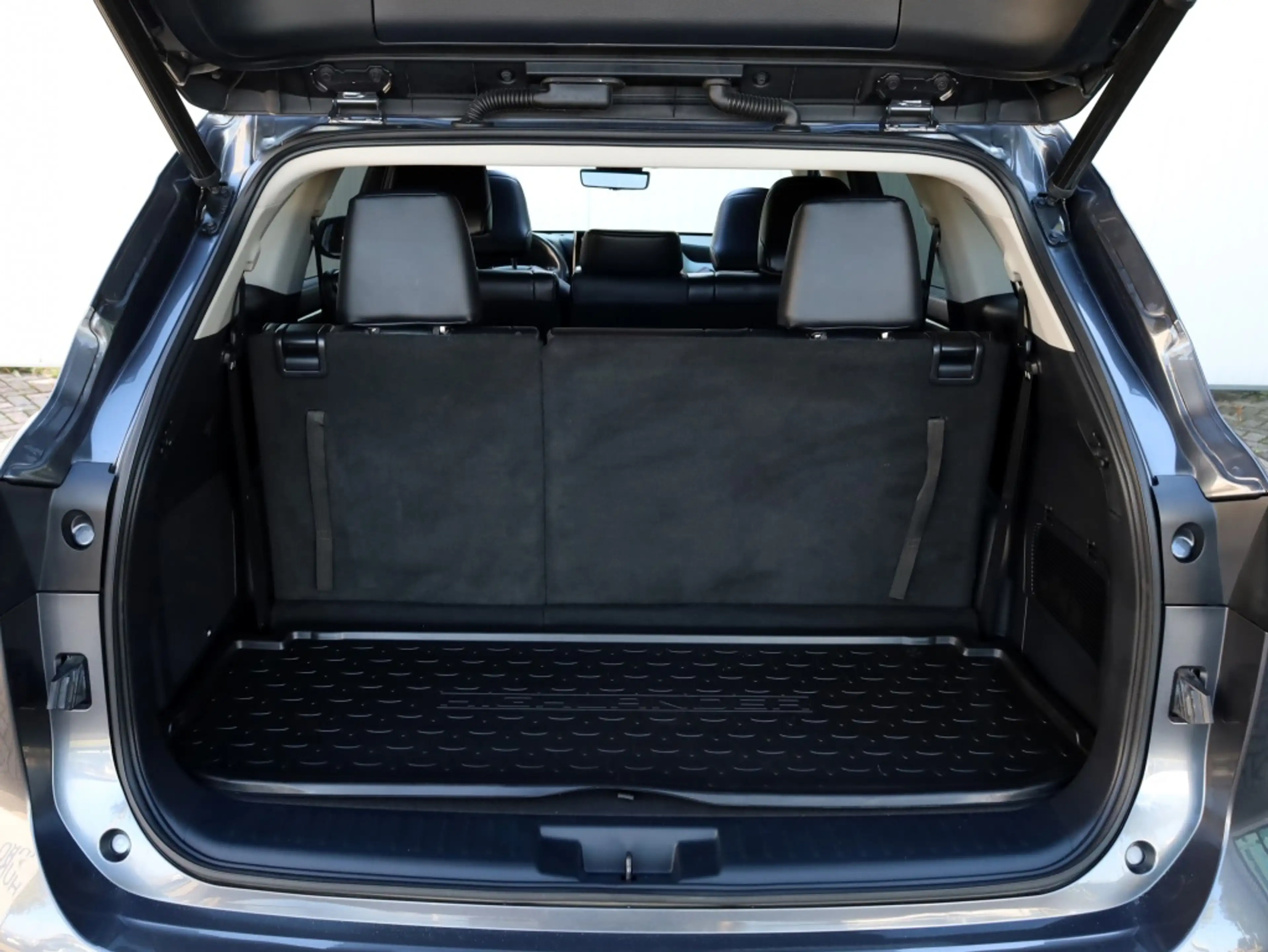 Toyota Highlander 2.5 AWD Hybrid Premium | Panoramadak | 360 Camera — photo 39