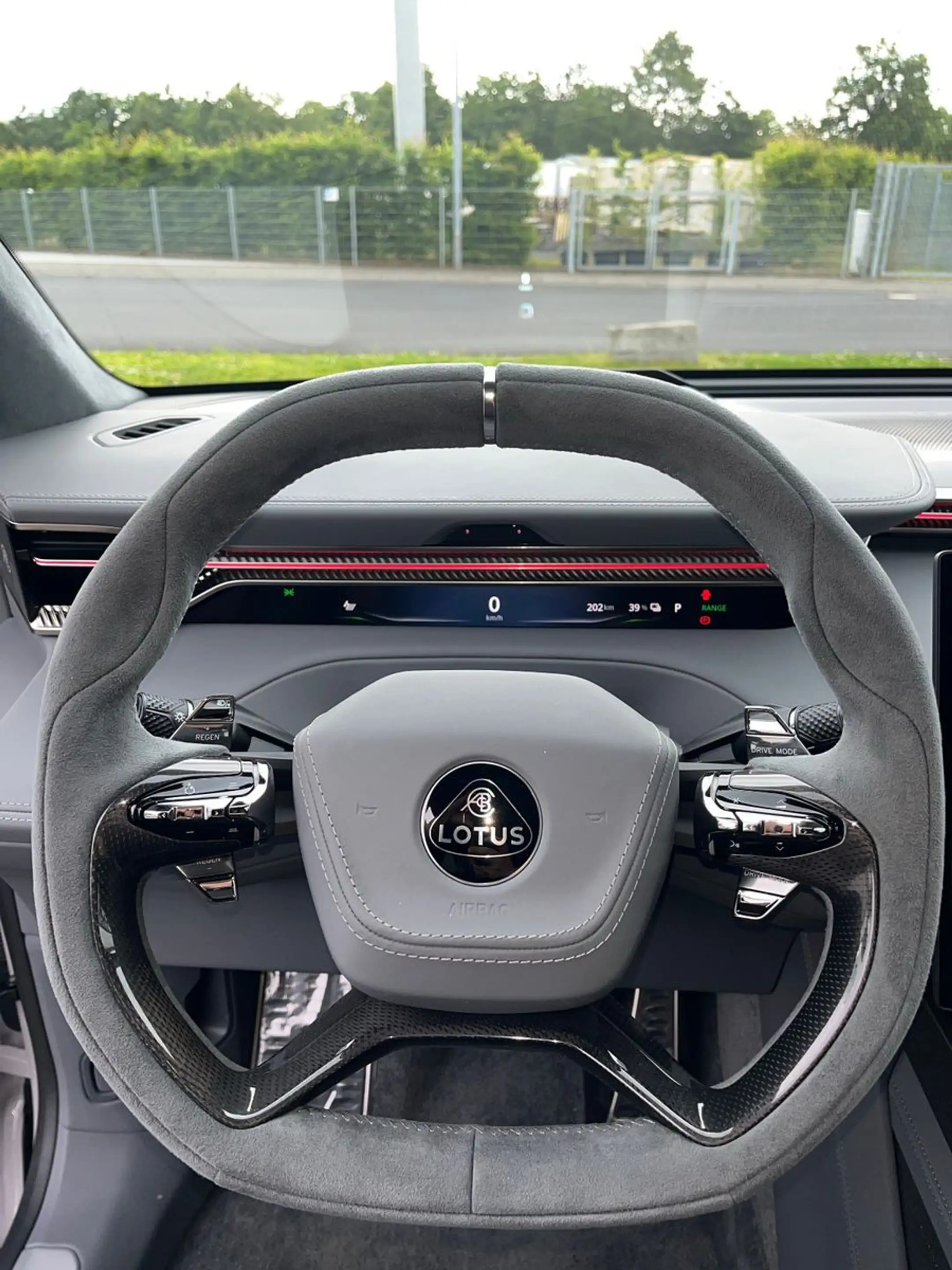 Lotus Eletre S - Full Carbon Pack Int- & Exterieur,23" — photo 18