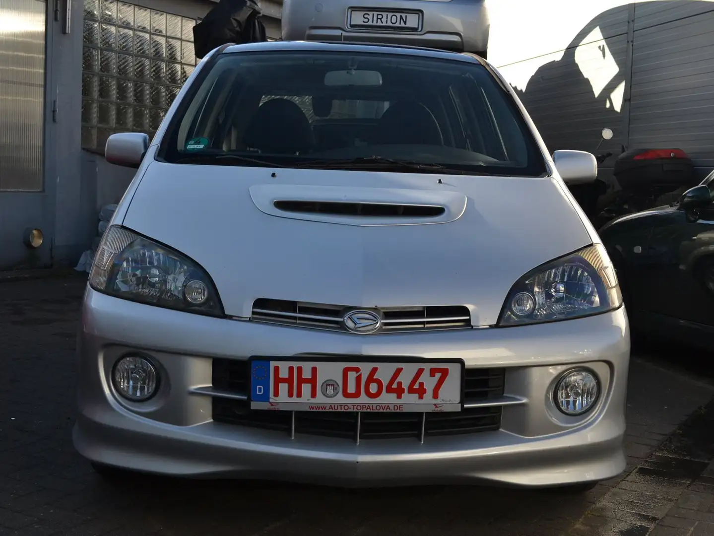 Daihatsu YRV GTti Turbo Automatik F1Schaltung Klima div Neutei. Srebrny - 1