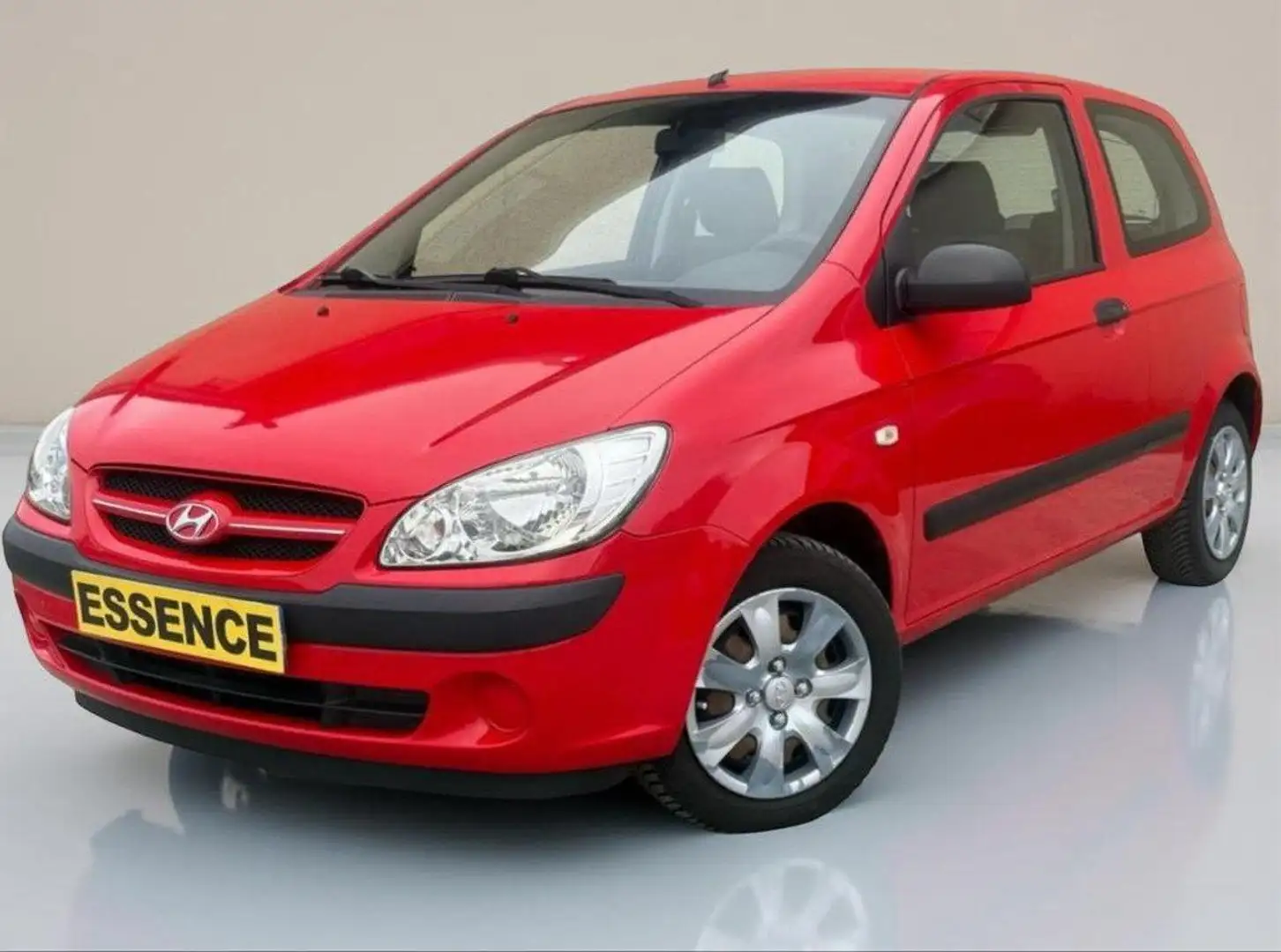 Hyundai Getz Phase II - 1.1i 65 ch (4 cv) 12V - 3 portes %2B 11 Rojo - 1