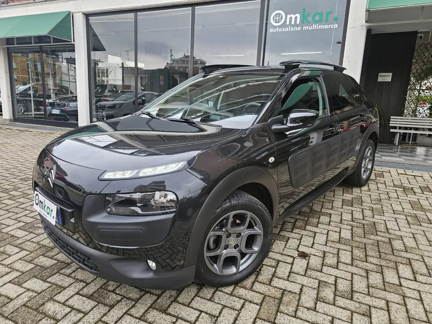 Citroen C4 C4 Cactus 1.6 bluehdi Shine E6 Nero - 1