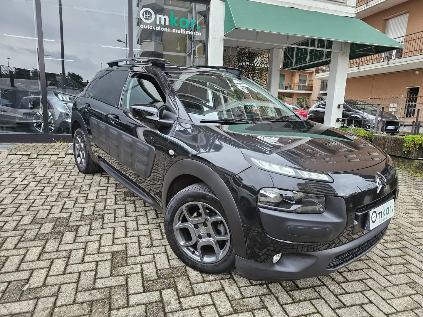 Citroen C4 C4 Cactus 1.6 bluehdi Shine E6 Nero - 2