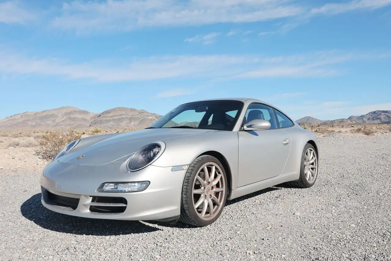 Porsche 911 снимка Porsche 911