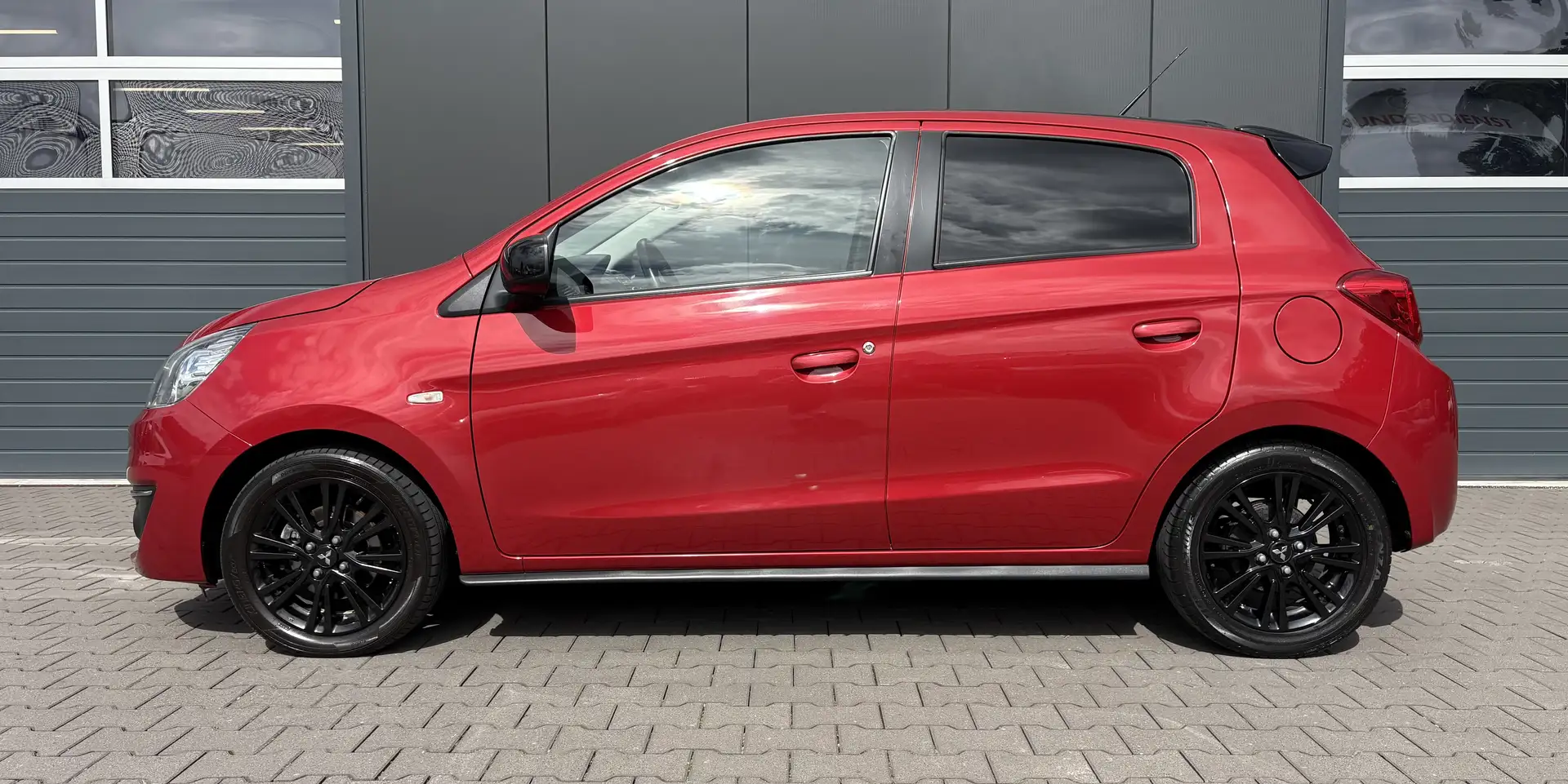Mitsubishi Space Star Diamant Edition+ Automatik Navi Sitzheizung PDC Rot - 2