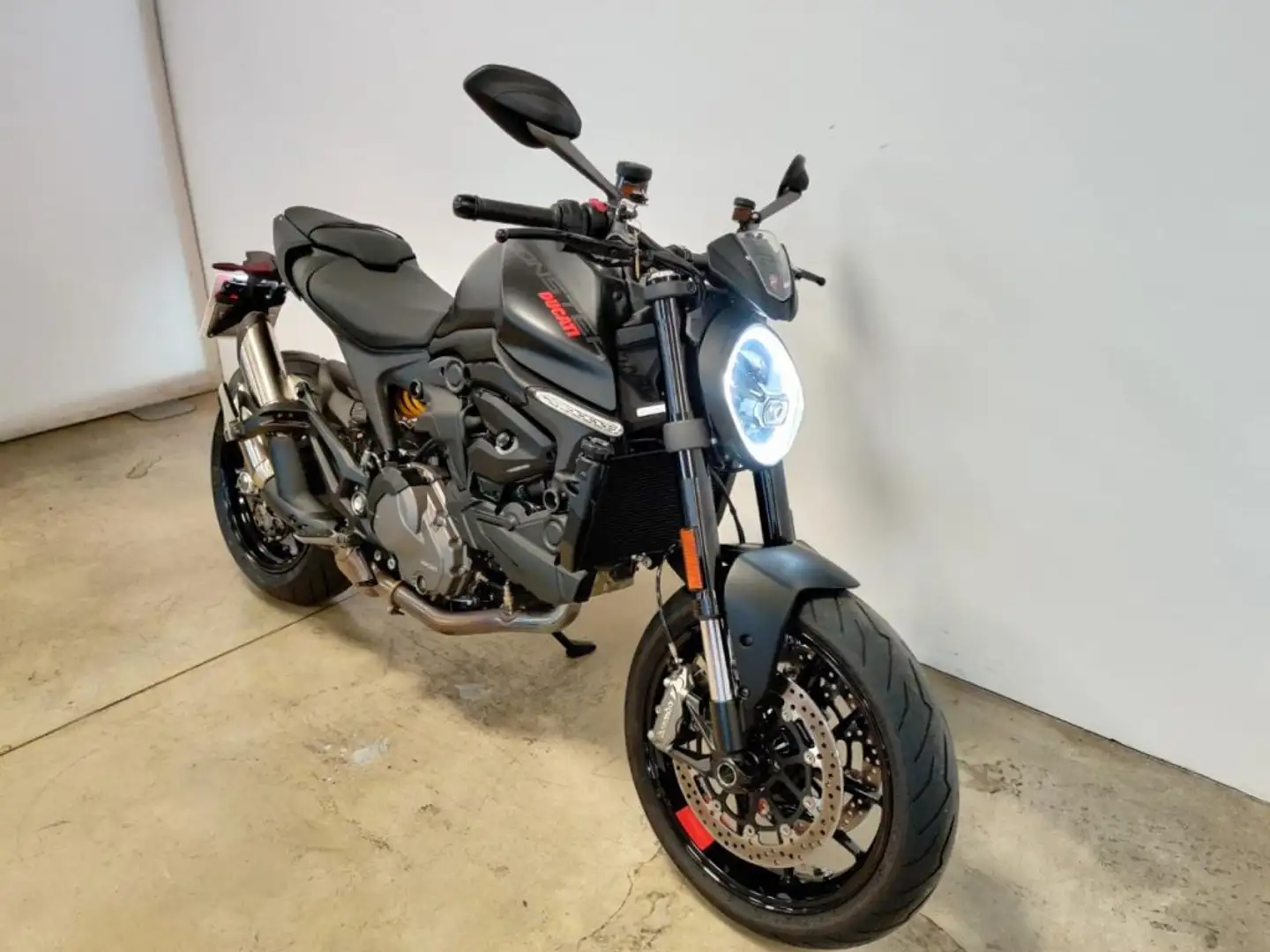 Ducati Monster 937 + DARK STEALTH Negro - 2