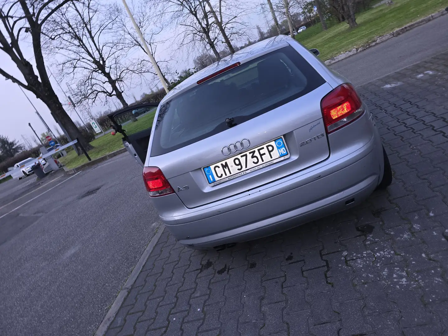 Audi A3 Sportback 2.0 tdi Attraction - 1