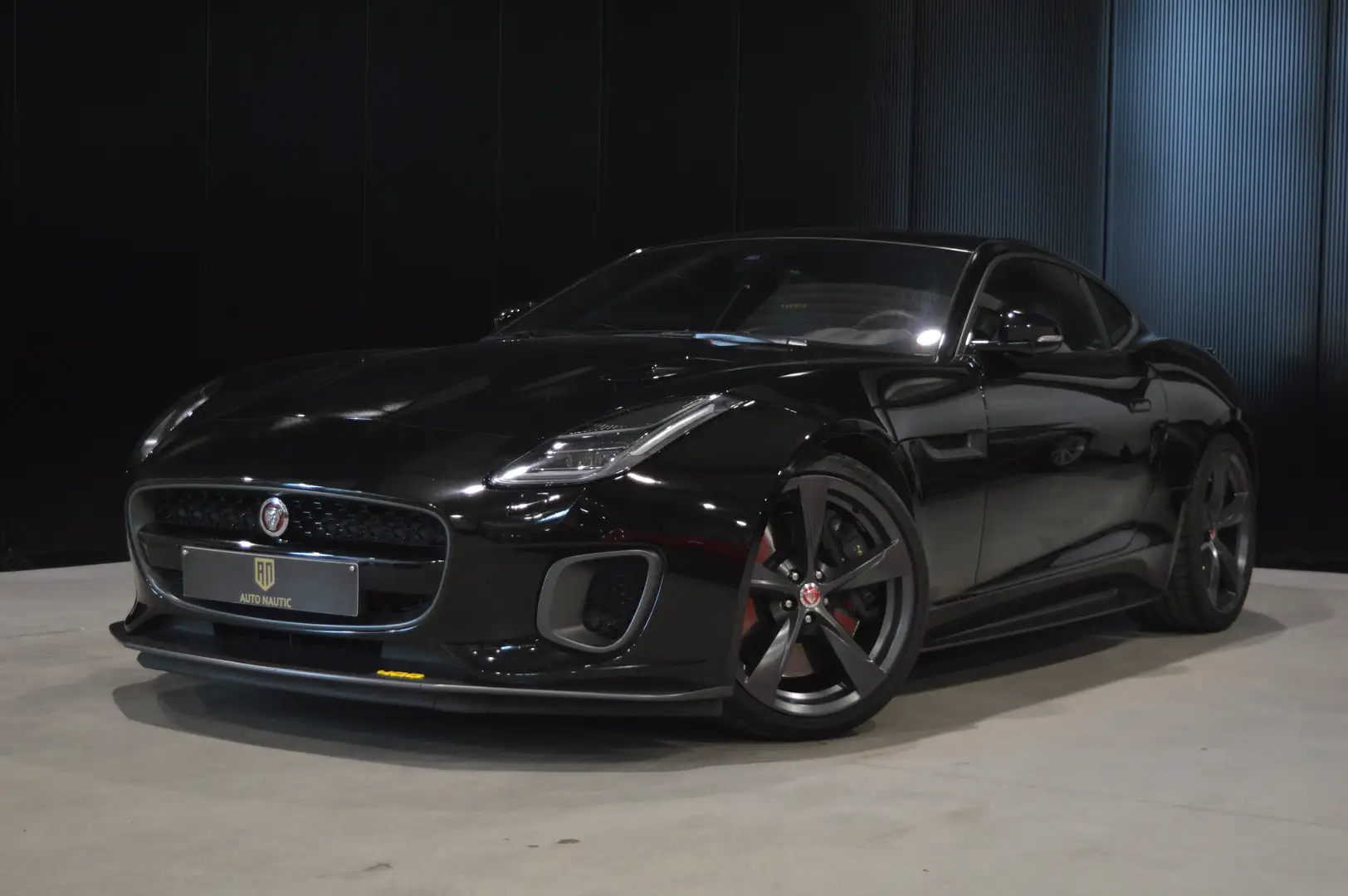 Jaguar F-Type Coupé V6 400 ch AWD Sport R Dynamic Noir - 1
