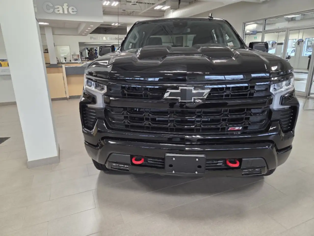 Chevrolet Silverado 1500 снимка Chevrolet Silverado 1500