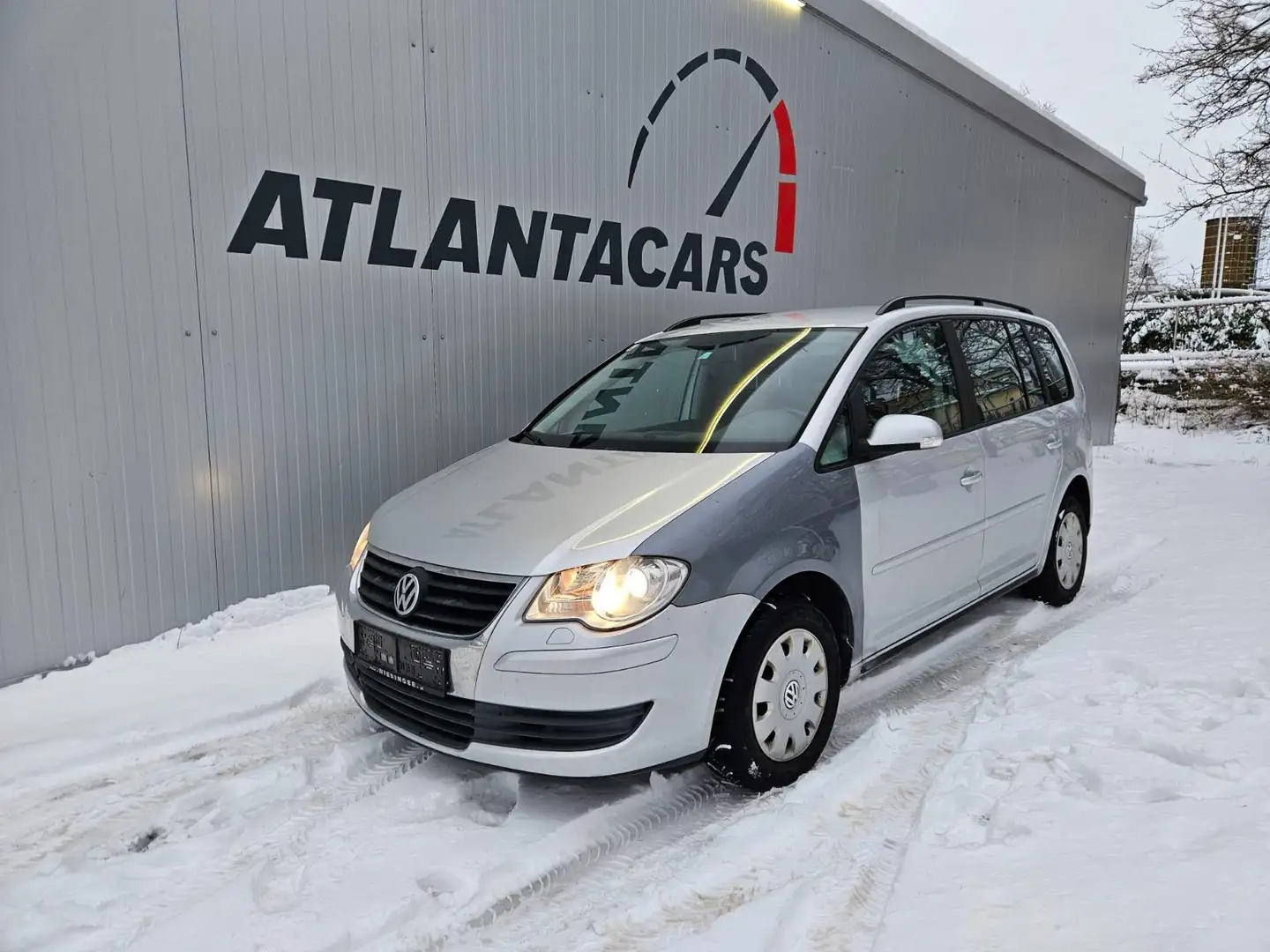 Volkswagen Touran Trendline Grau - 1