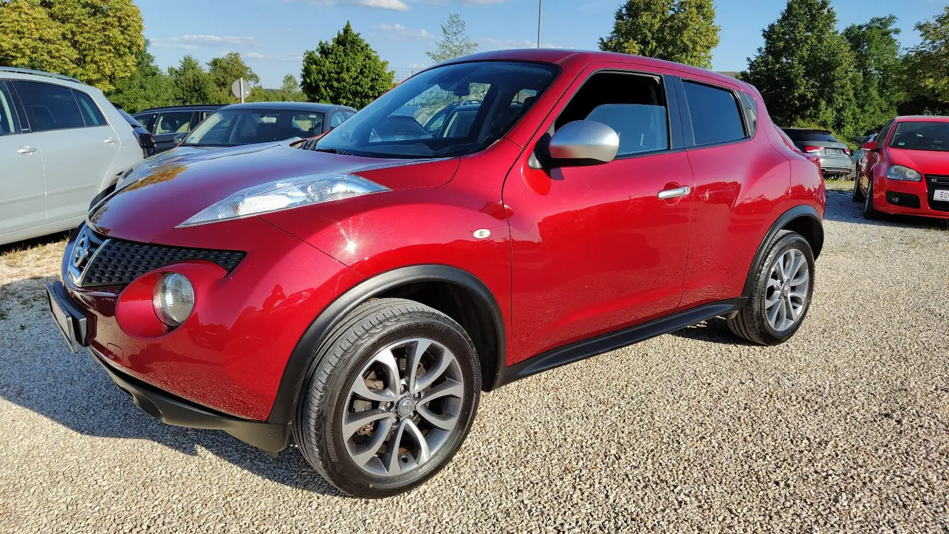 Nissan Juke 1.6 Turbo Shiro LED* Navi* Leder* TOP* Rot - 1
