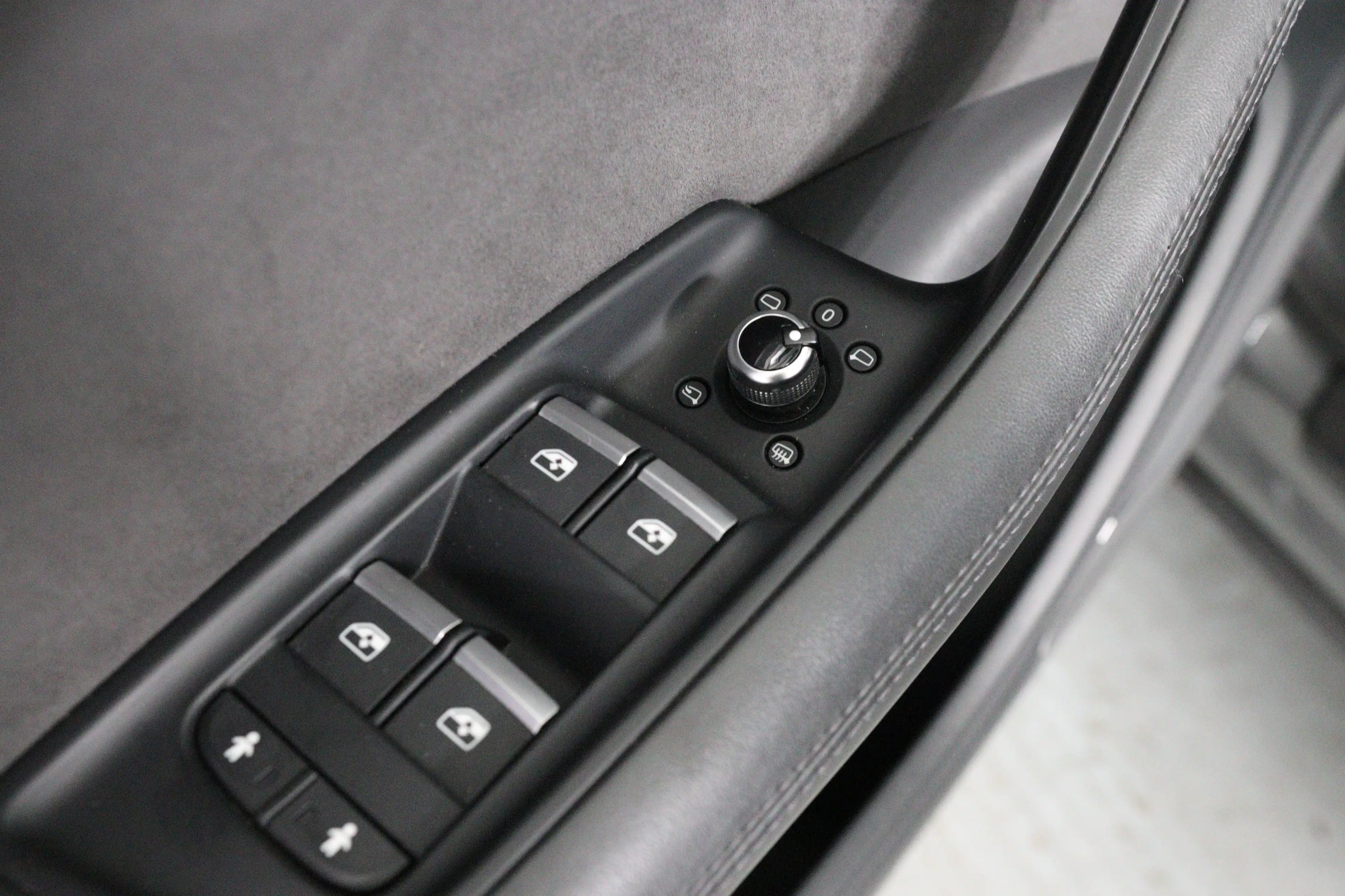 Audi Q7 e-tron 3.0 TDI quattro Sport | Trekhaak | Elektrisch Pano — photo 36