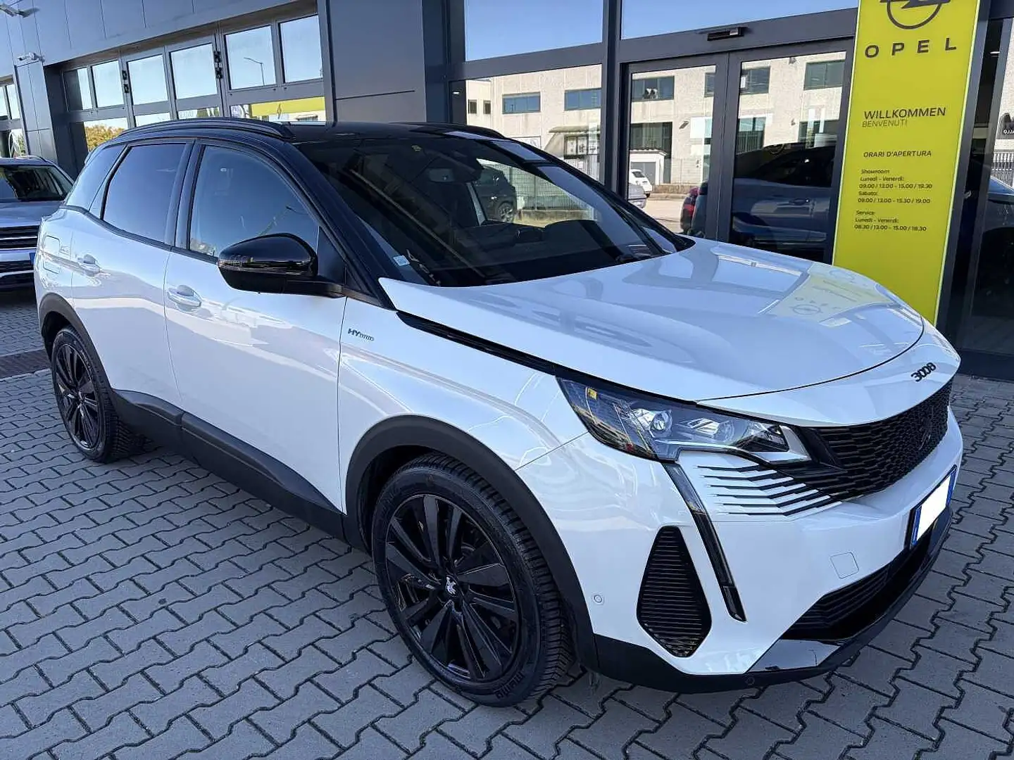 Peugeot 3008 Hybrid 225 e-EAT8 GT Blanc - 1