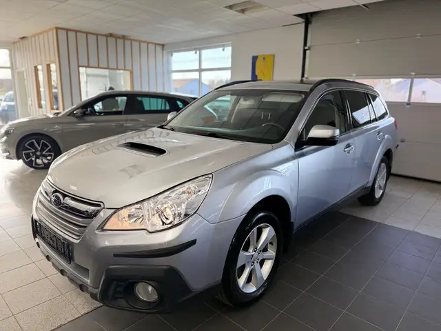 Subaru Legacy Outback Trend 4x4 AHK/Kamera/Sitzheiz/TÜV/8fach