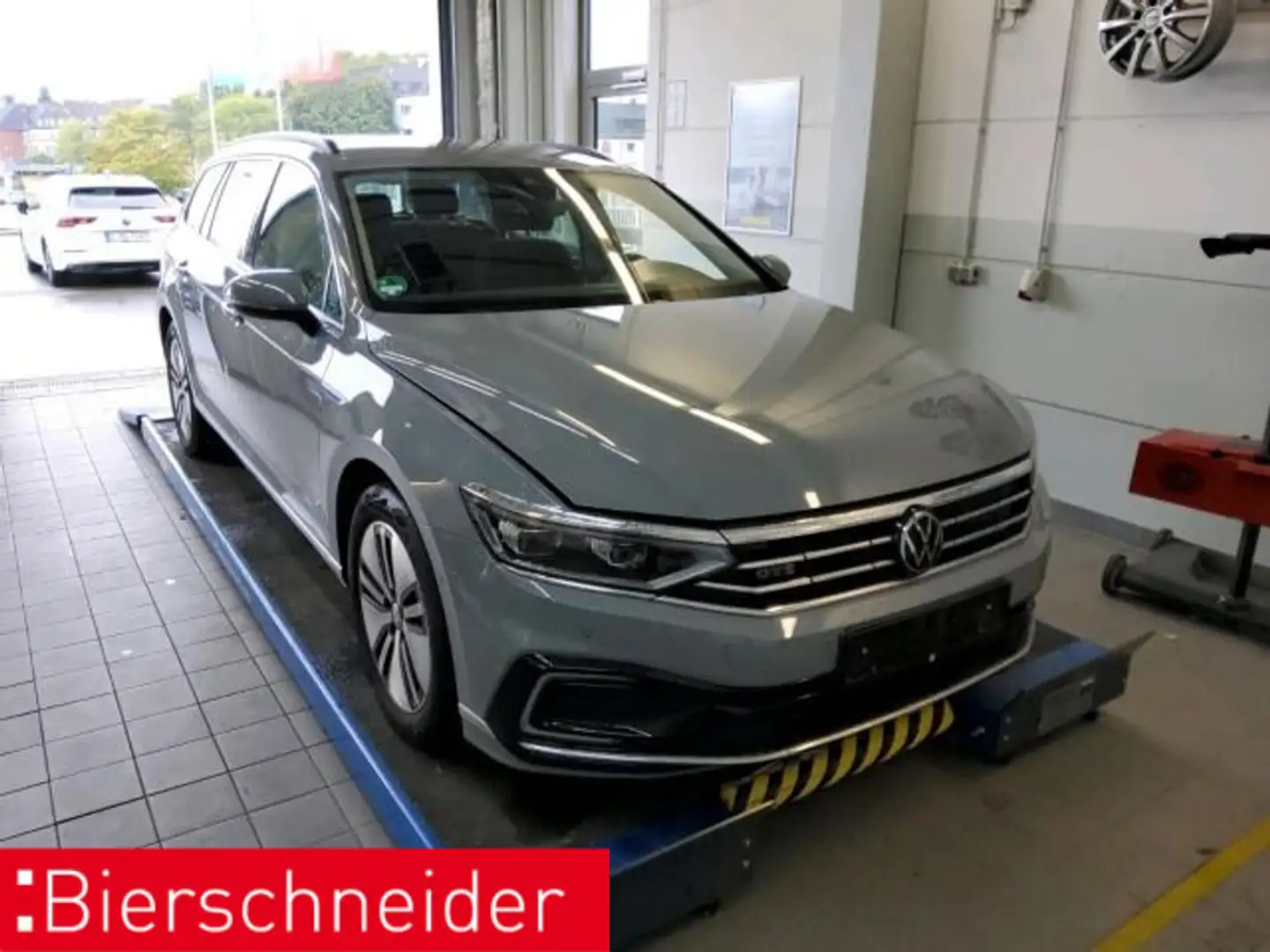 Volkswagen Passat Variant 1.4 TSI DSG GTE AHK MATRIX STAND Grau - 2