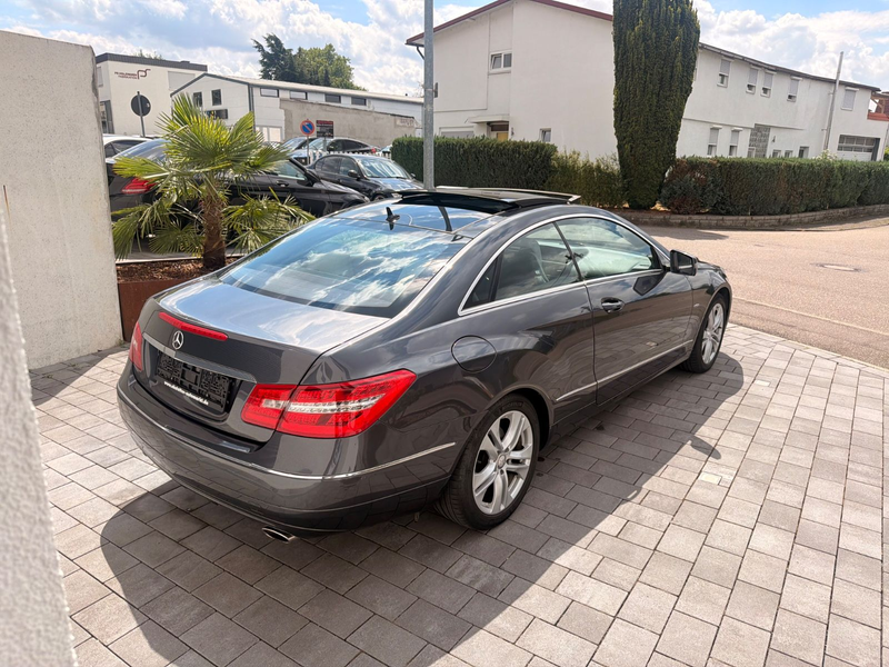 Mercedes-Benz E 350 CDI w207 Coupe Avantgarde — photo 2