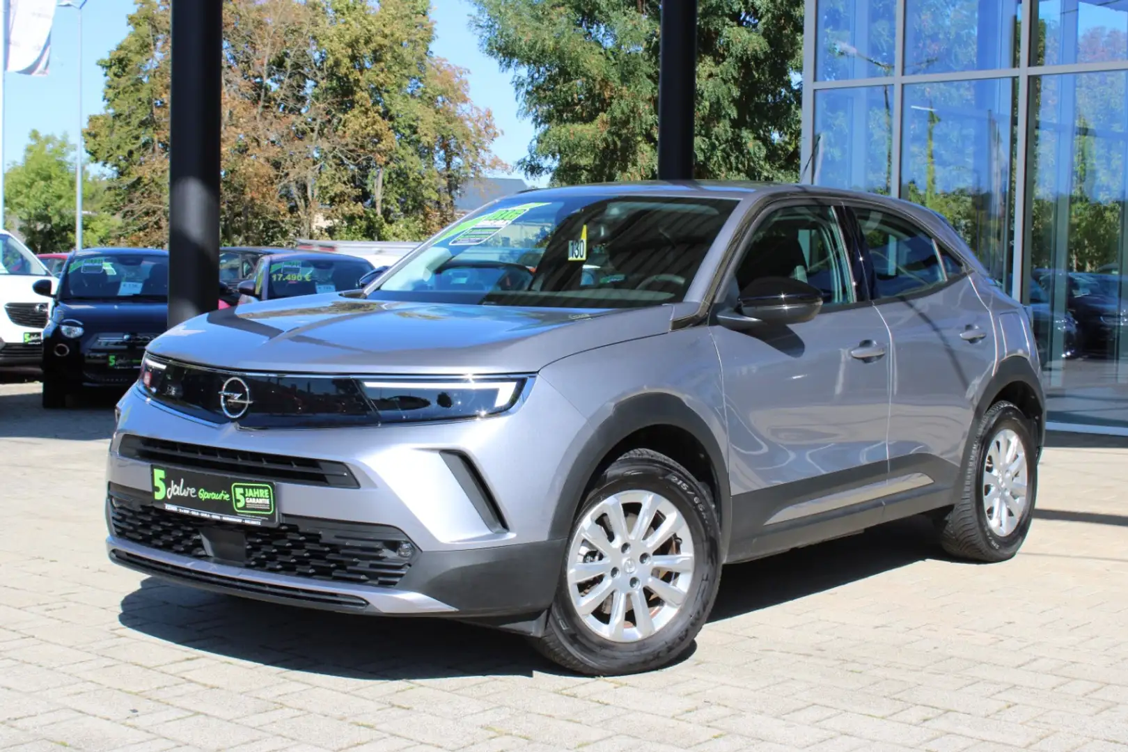 Opel Mokka-E EDITION LED+Fernlichtass.+KlimaA+LM+AUT Gris - 2