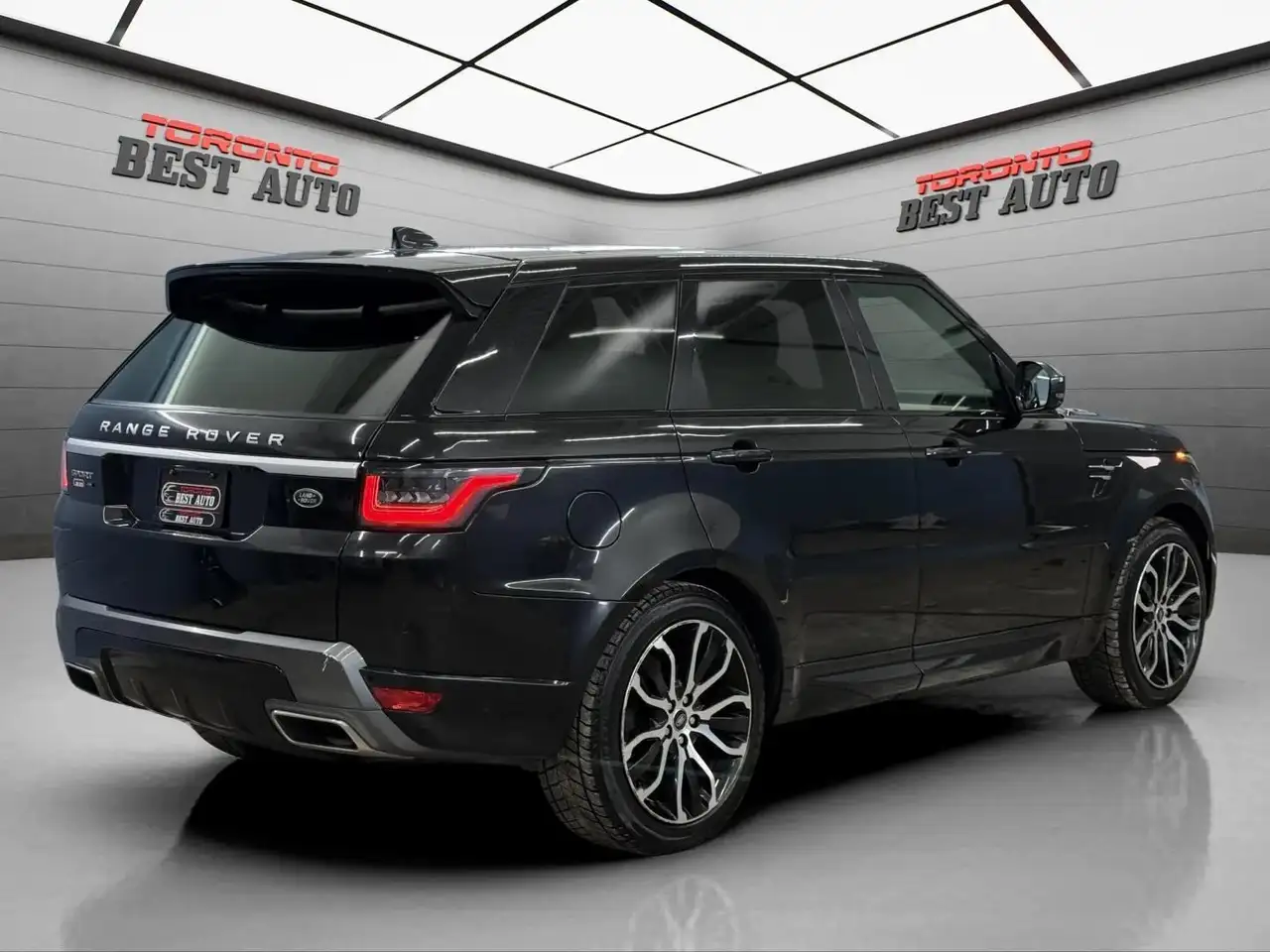 Land Rover Range Rover Sport снимка Land Rover Range Rover Sport