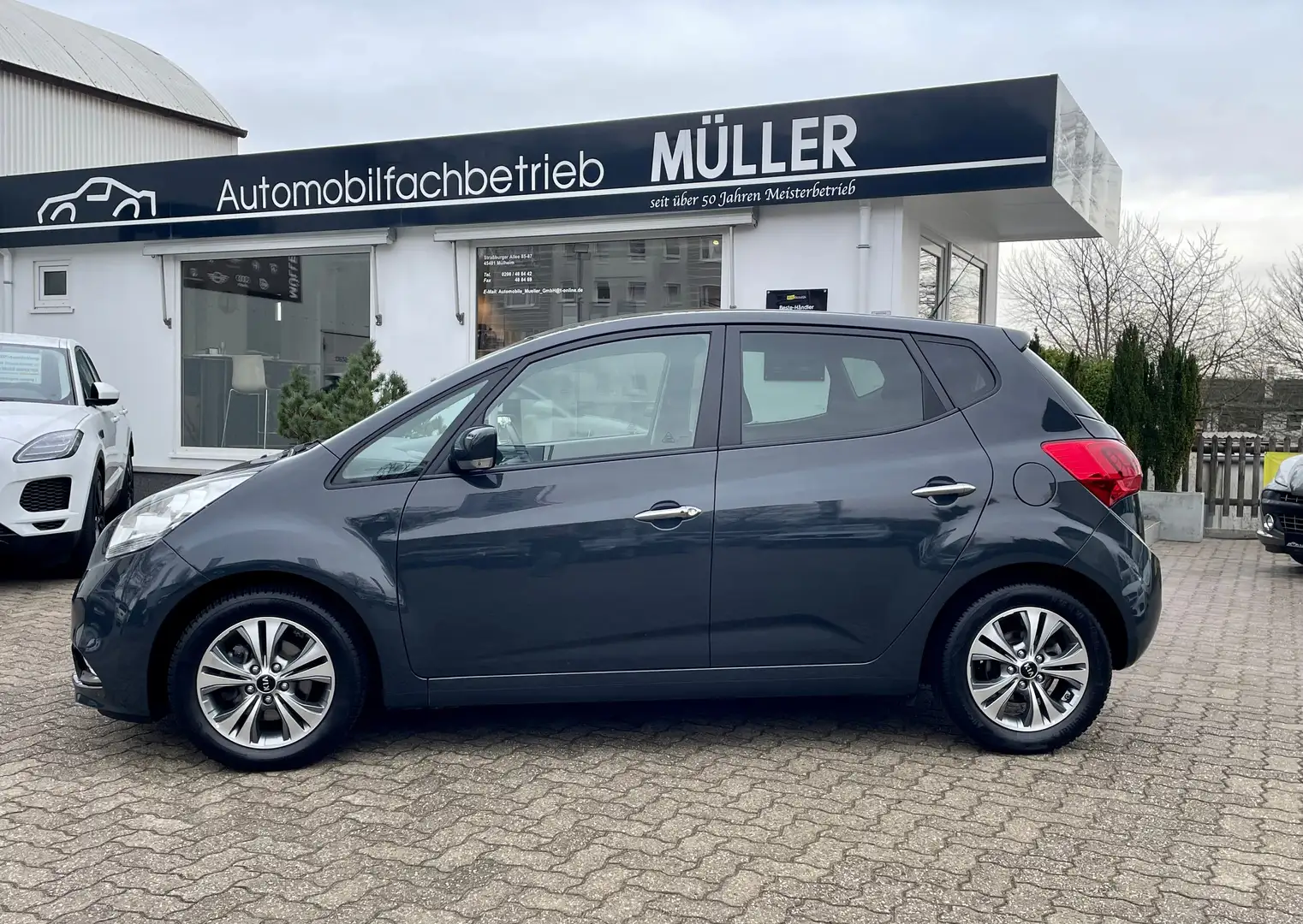 Kia Venga 1.6 AUTOM.+Rückfahrkamera+NAVI+Sitzhzg+KEYLESS Grau - 2