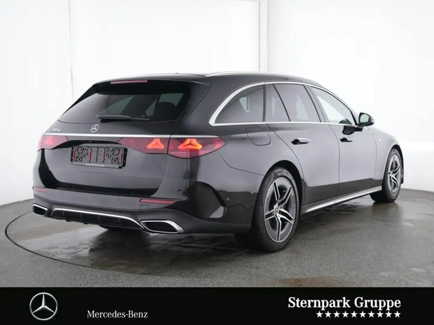 Mercedes-Benz E 300 E 300 de T AMG Premium +AHK+360°+Burmester+Keyl. Noir - 2