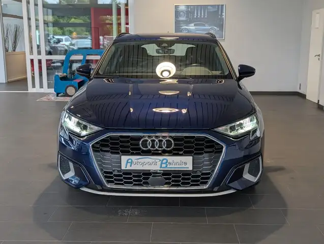 Audi A3 view 4