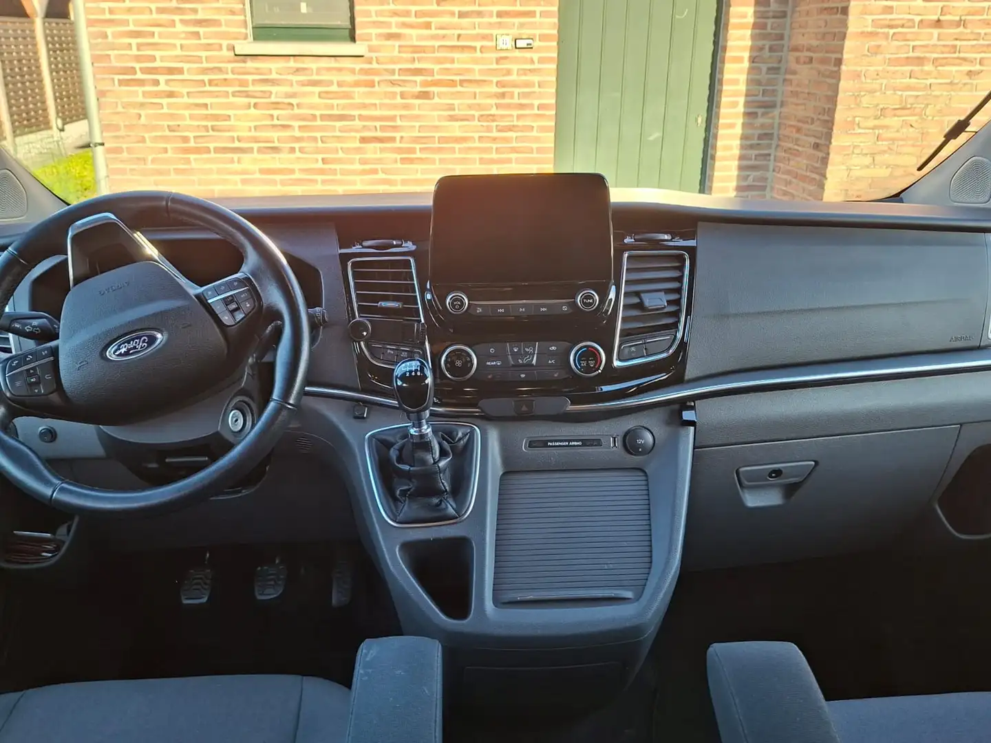 Ford Tourneo Custom Tourneo Custom 320 L2H1 VA MH Titanium Argent - 2