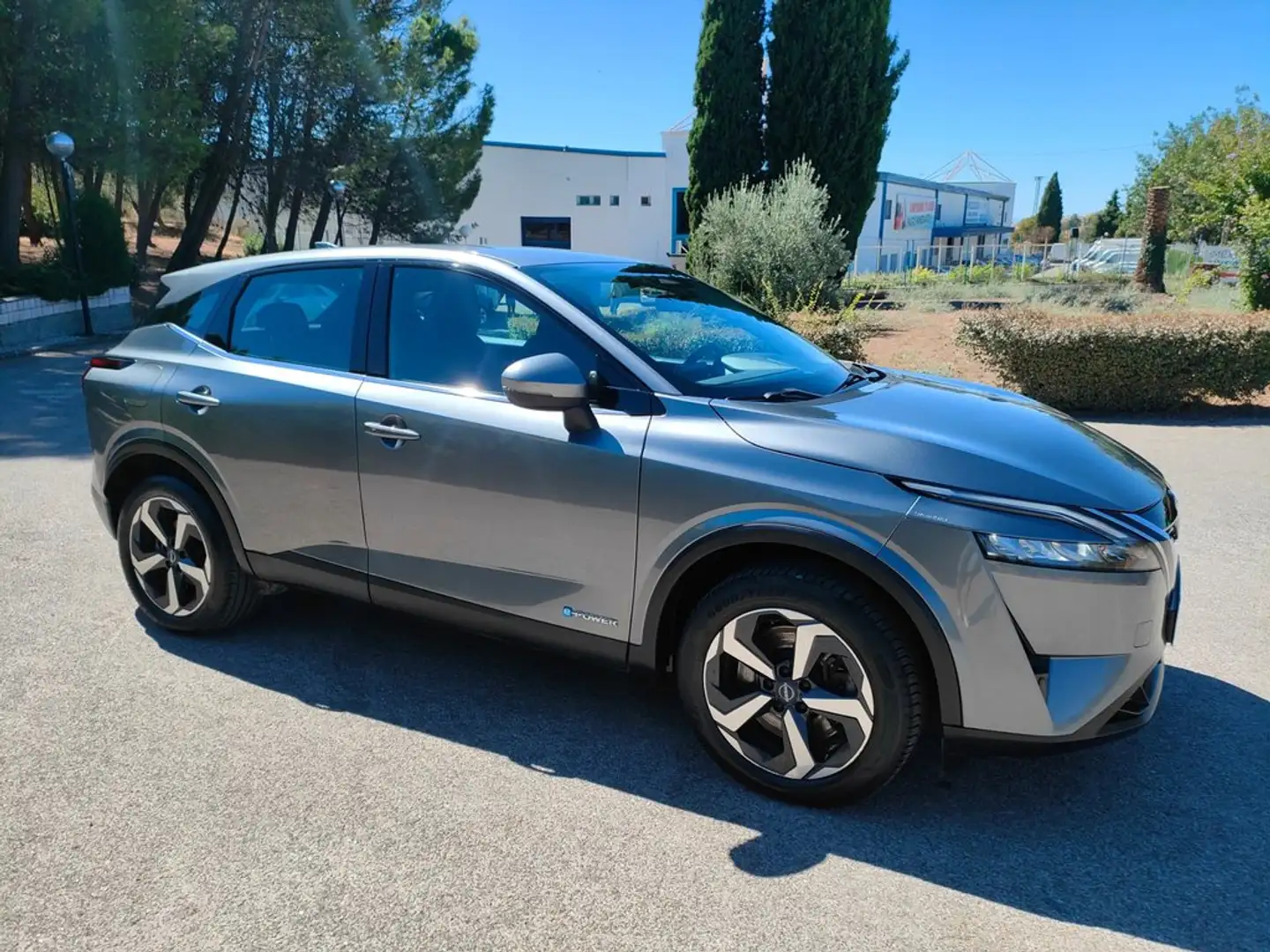 Nissan Qashqai E-POWER 140 KW (190 CV) N-Connecta Gris - 2