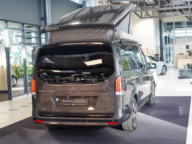 Mercedes-Benz V-Class view 4