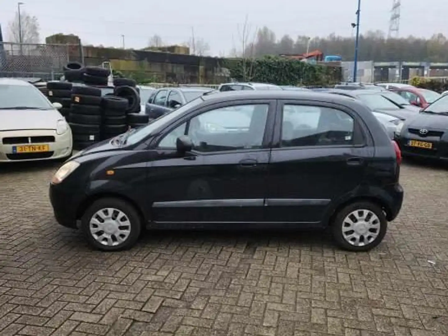 Chevrolet Matiz 0.8 Spirit Czarny - 2