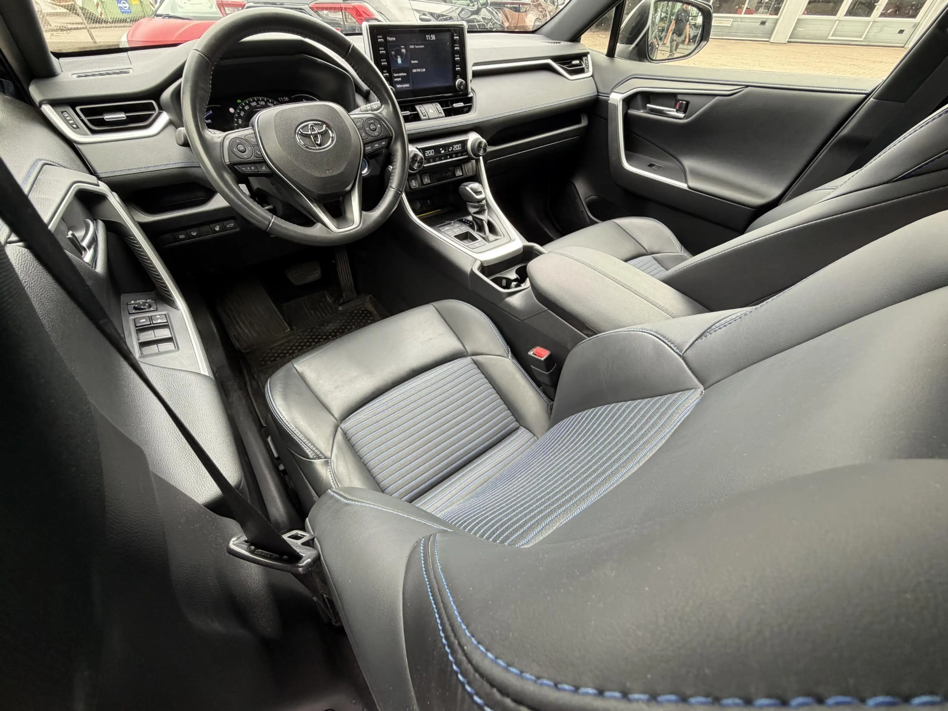 Toyota RAV 4 2.5 Hybrid Bi-Tone Clima Cruise Stoel en Stuurverw — photo 4
