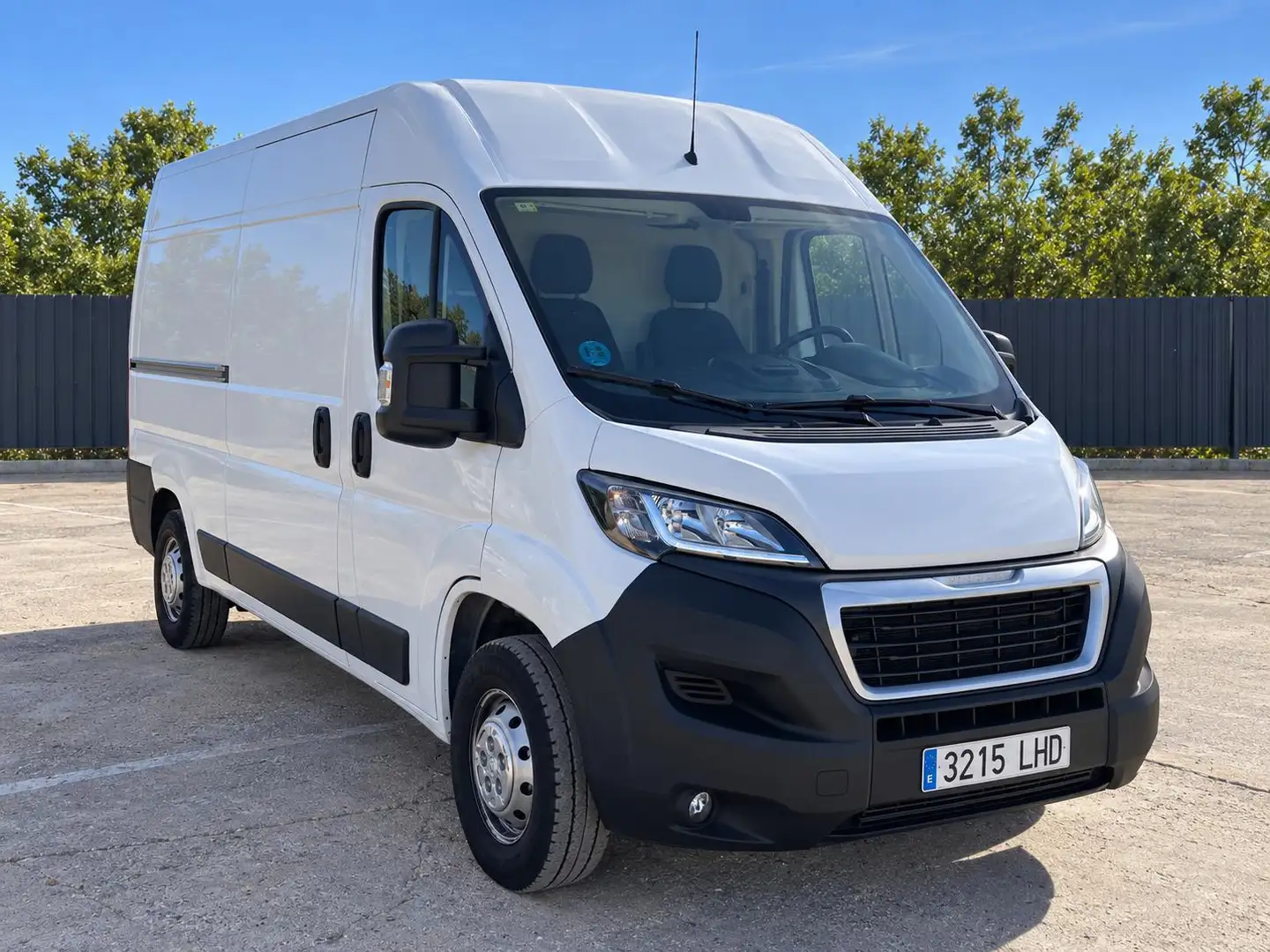 Peugeot Boxer Boxer 2.2BlueHDI 335 L2 h2 Blanco - 2