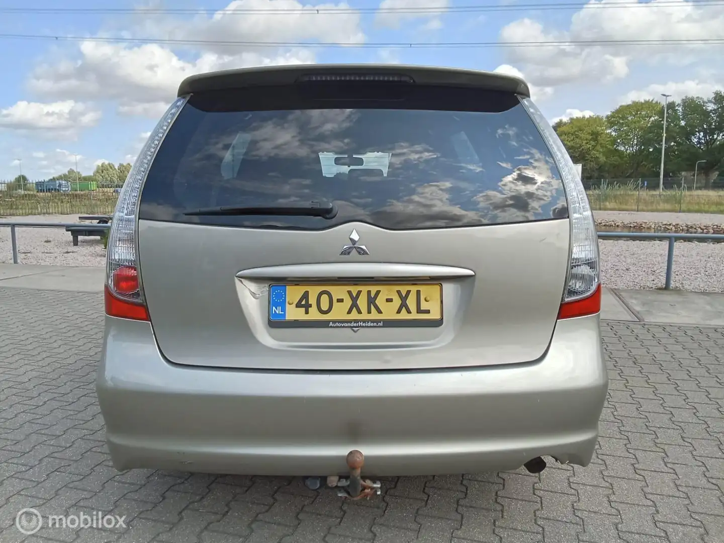 Mitsubishi Grandis 2.4-16V InSport/7 persoon/clima/cruise/trekh Beige - 2