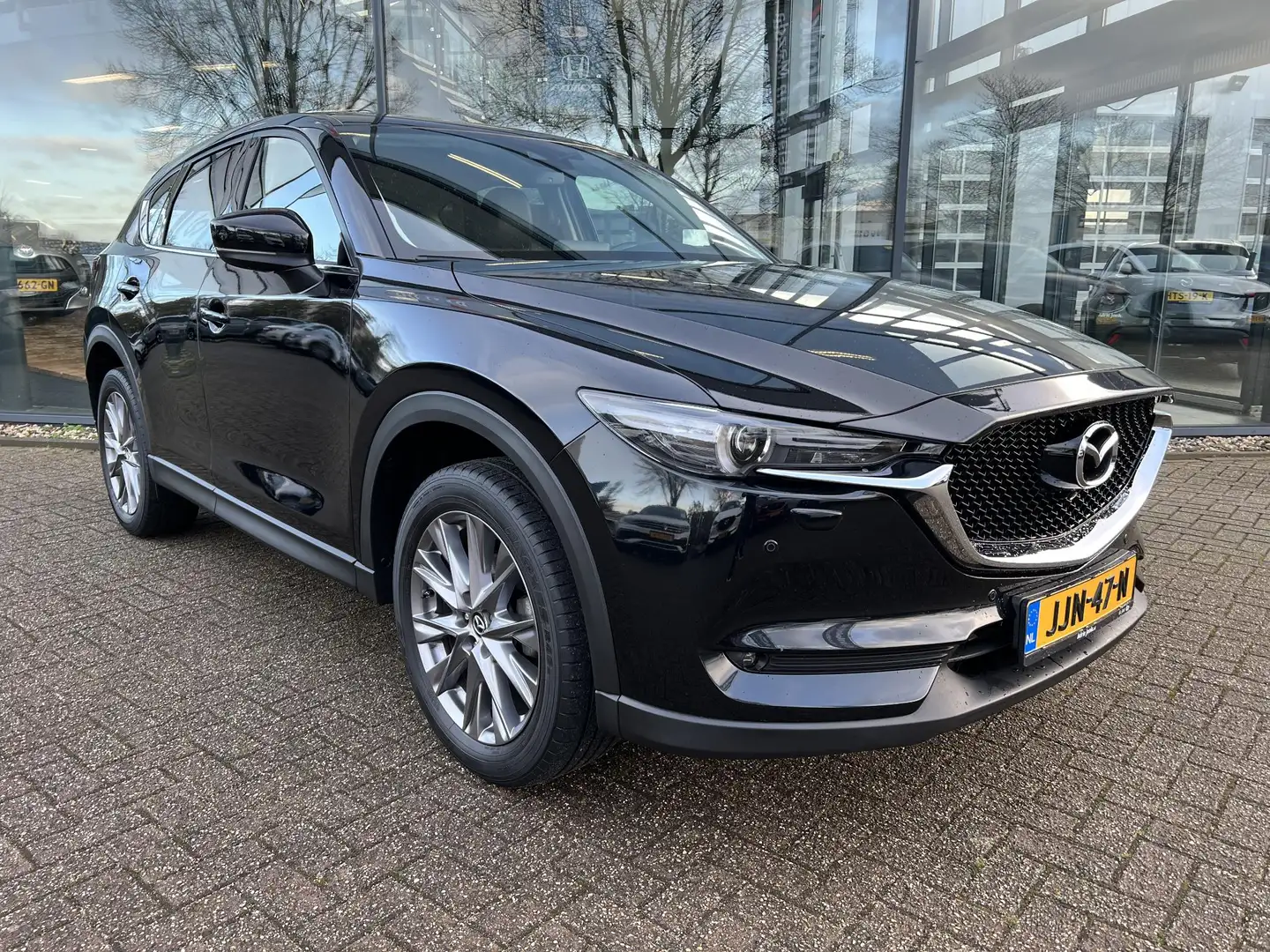 Mazda CX-5 2.0 SkyActiv-G 165 Luxury | TREKHAAK | HEAD-UP DIS Schwarz - 1