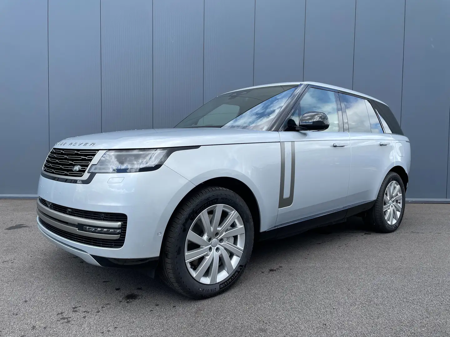 Land Rover Range Rover 3.0 P460e PHEV SE AWD ACC PANO FRIGE MY24 Argent - 1