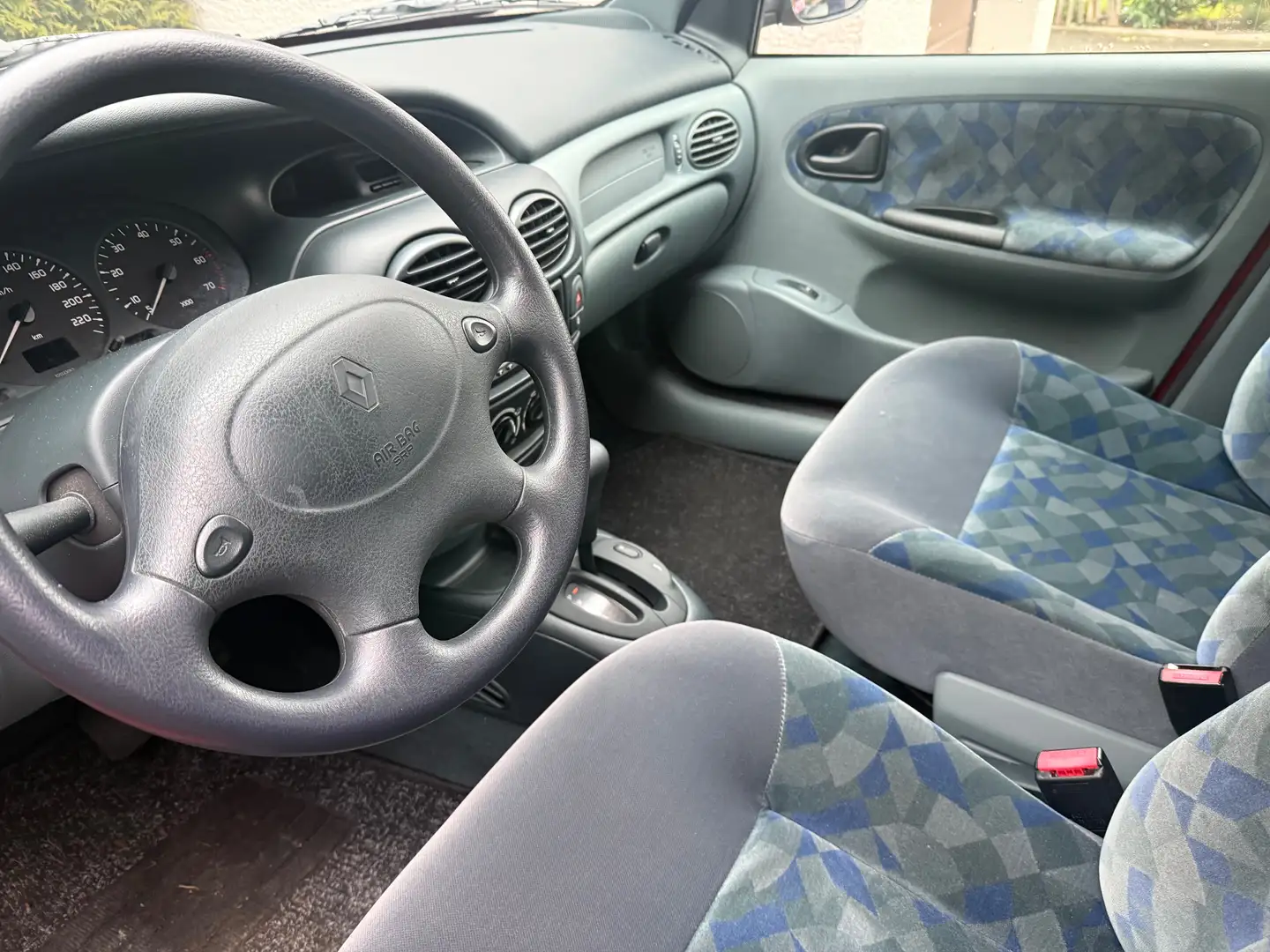 Renault Megane 1.4e Automatik erste Hand Scheckheft ZV AHK 8fach Rood - 2