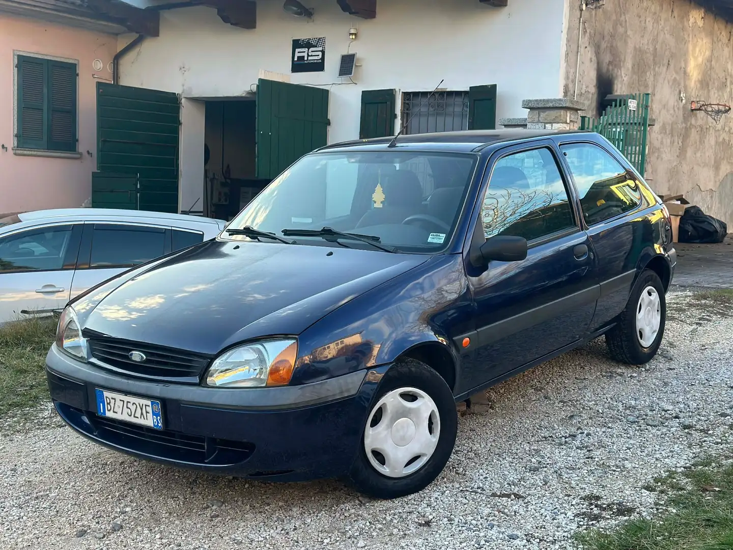 Ford Fiesta Fiesta 1.2 16V 3p. Ghia Bleu - 1