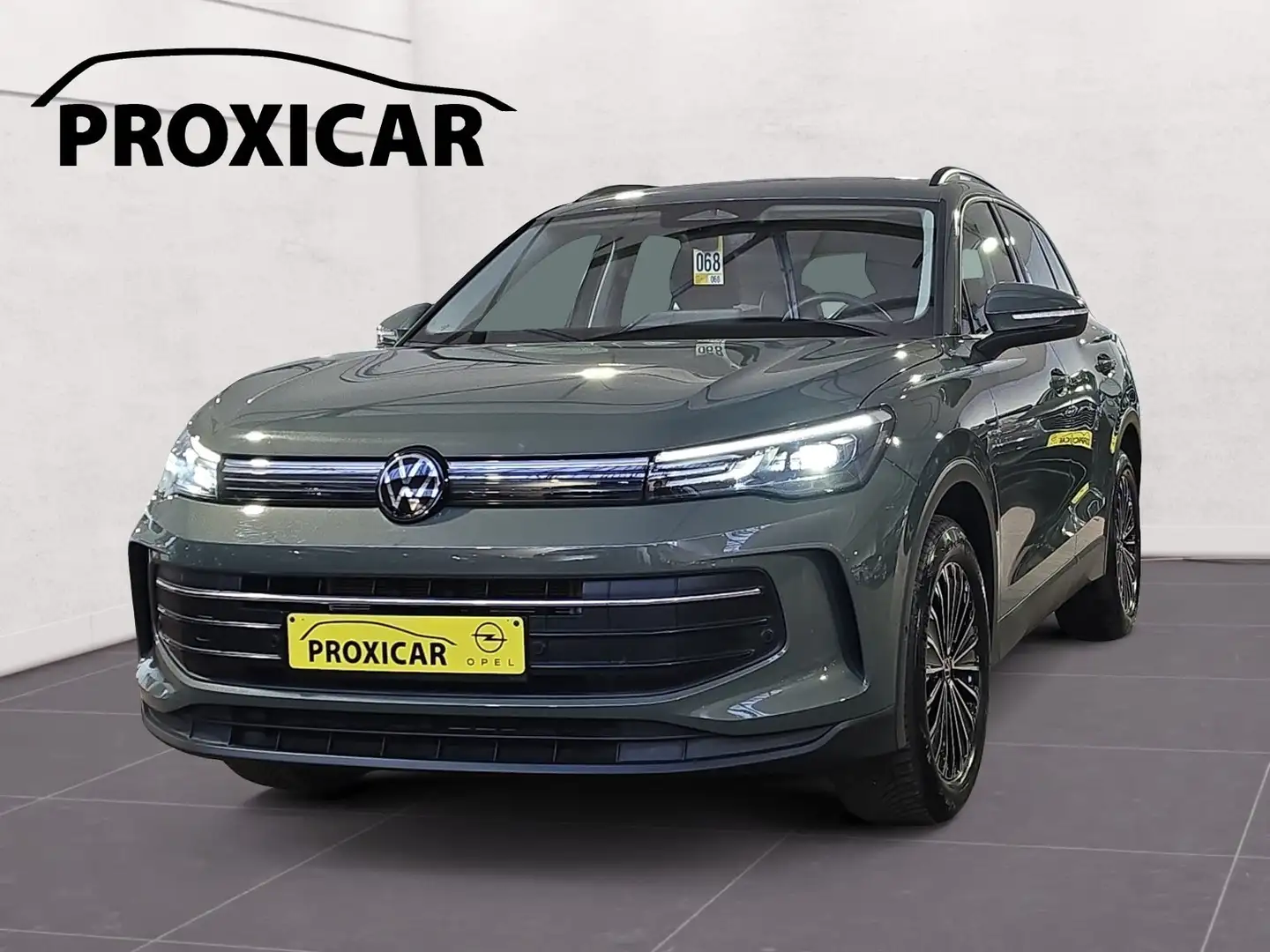 Volkswagen Tiguan 2.0 TDI SCR Life DSG 150cv 2024 CAMERA*GPS*CRUISE Groen - 1