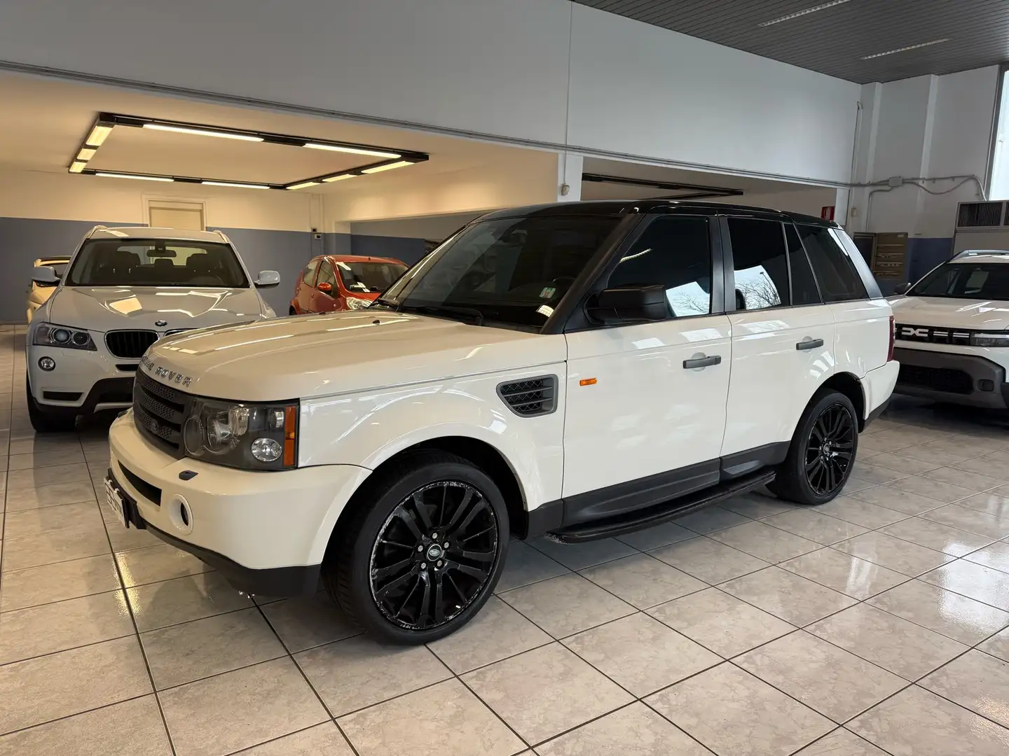 Land Rover Range Rover Sport Range Rover Sport 2.7 tdV6 S auto Bílá - 1