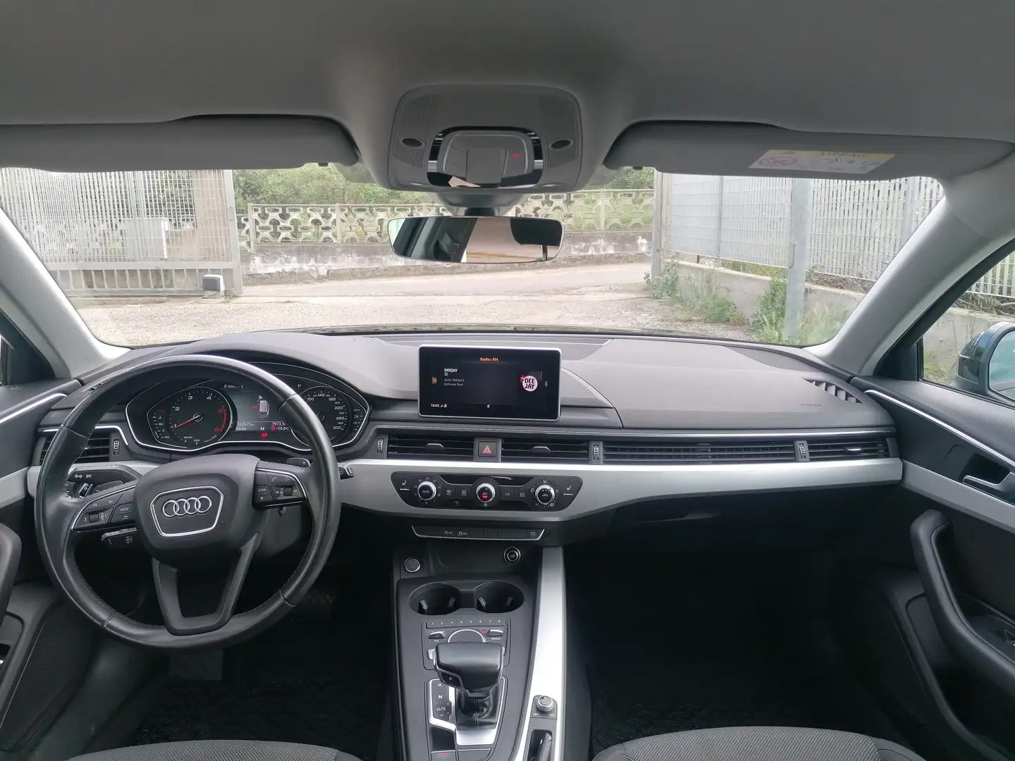 Audi A4 A4 Avant 2.0 tdi Business 122cv multitronic Nero - 2