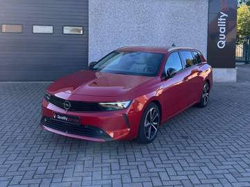 Sports Tour Elegance 1.6 Plug-in Hybrid