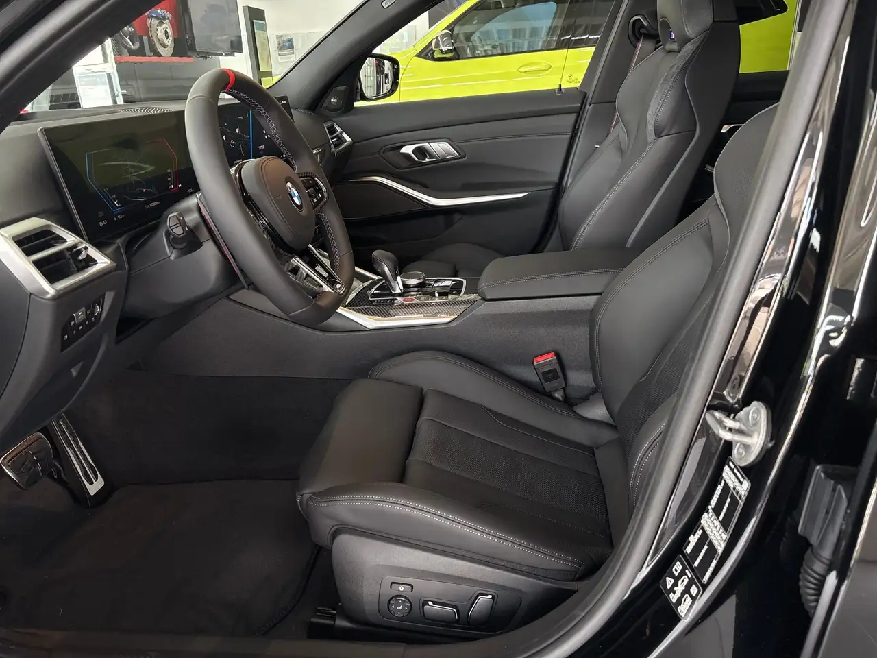 BMW M3 Competition M XDR M Drivers P. Head-Up DAB 10