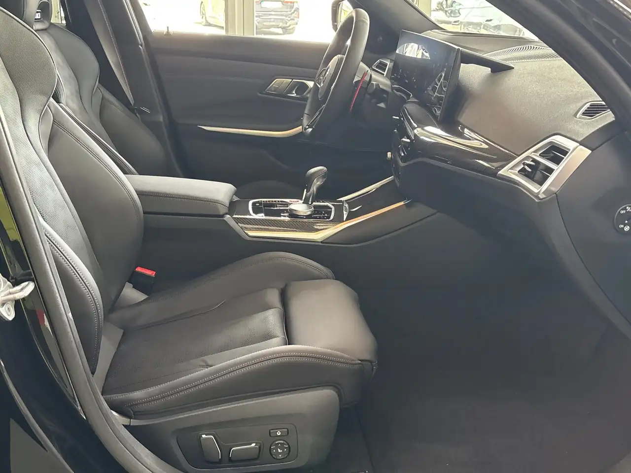 BMW M3 Competition M XDR M Drivers P. Head-Up DAB 9