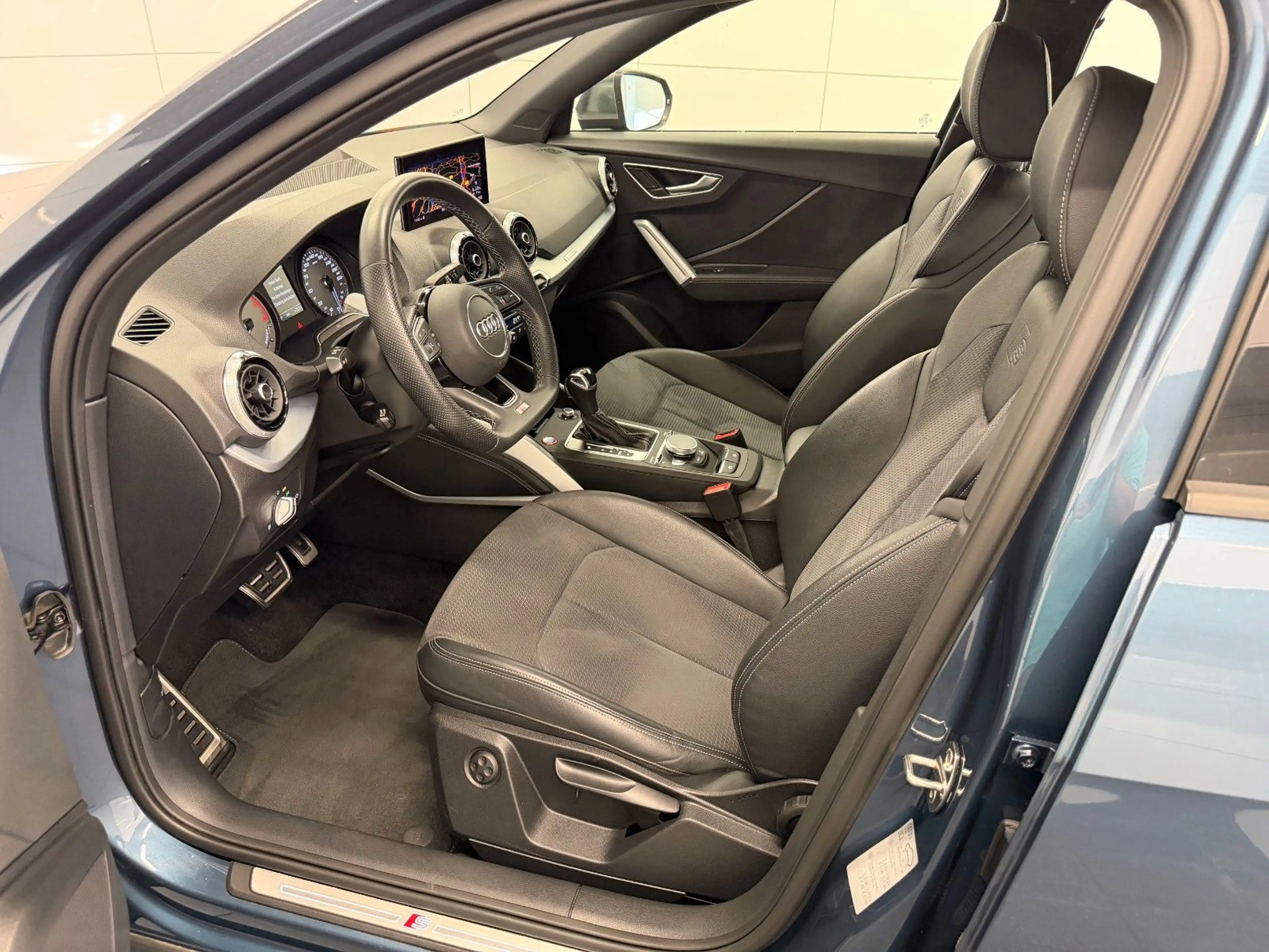 Audi SQ2 2.0 TFSI quattro/Navi/LED/Cam/DAB/AHK/1-Hand — photo 7