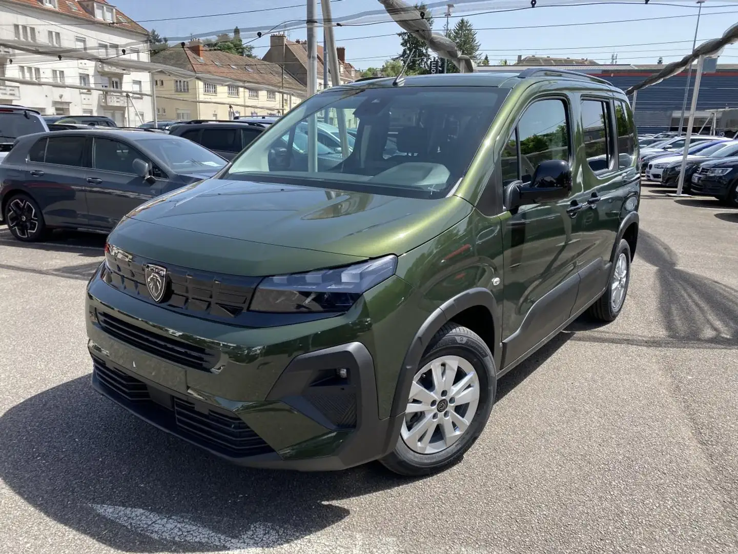 Peugeot Rifter (2) Standard 1.5 BlueHDI S\u0026S 130 BVM6 ALLURE N1 SANS MALUS PACK TECHNO Vert - 2