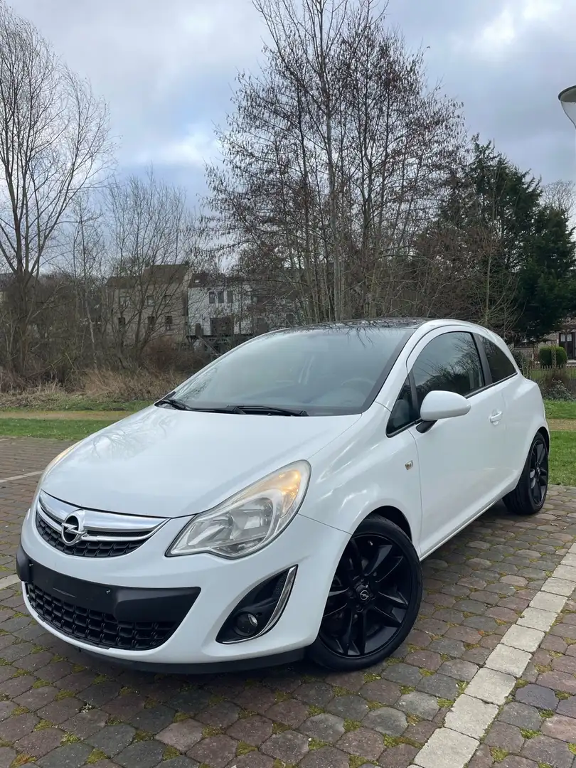 Opel Corsa 1.3 CDTi Black Edition pour EXPORT OU MARCHAND !! Weiß - 1